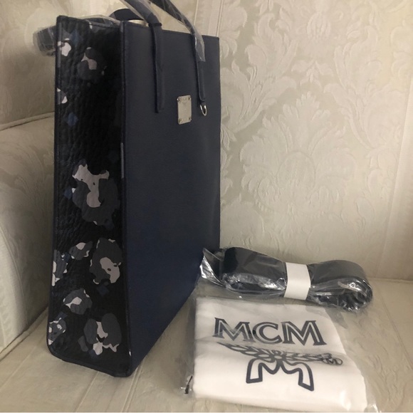 $750 MCM Aren Navy Leather Camouflage Print Tote Bag - Picture 9 of 9